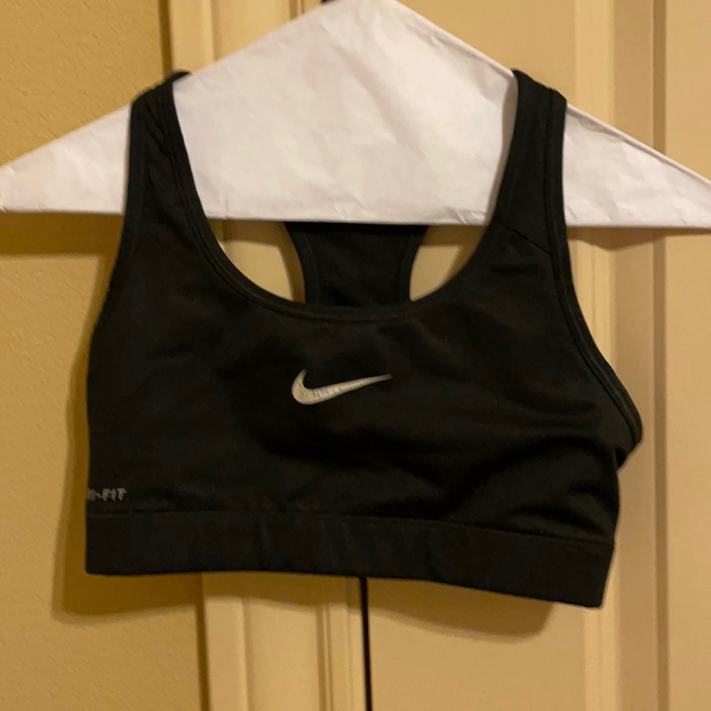 Nike racer back athletic sports bra